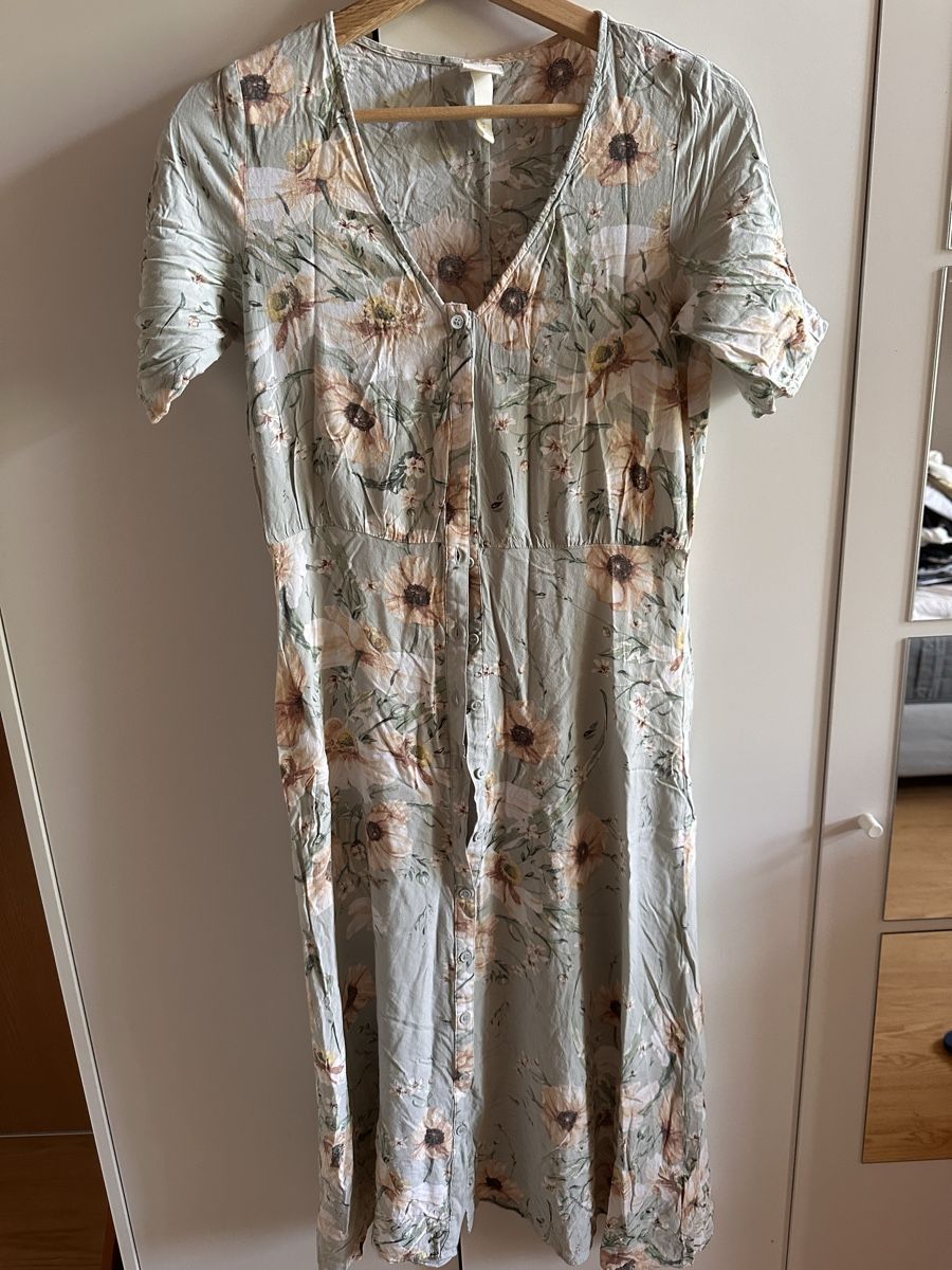 H&M Robes: Kleid H&M Gr. 36 helles Mintgrün – D'occasion à Münsingen par Secondhand89