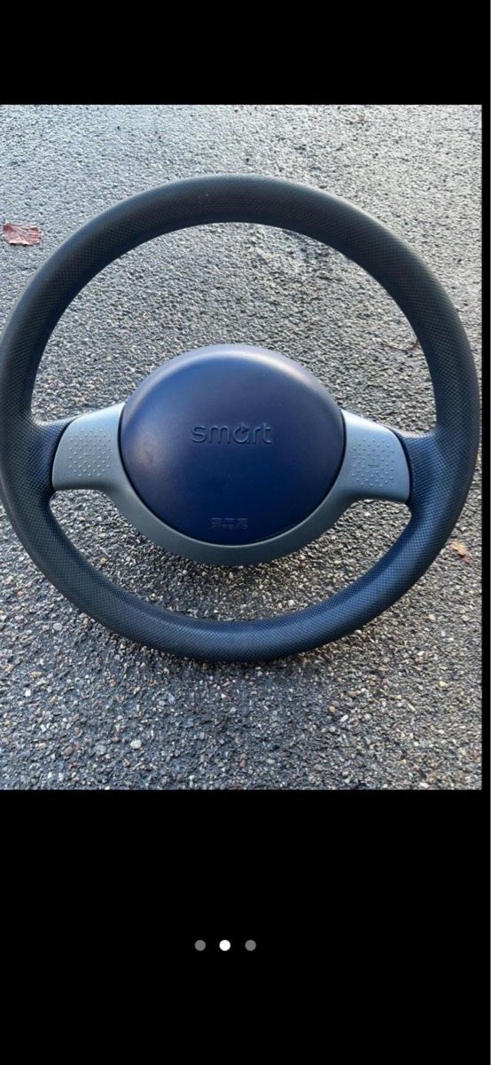 Smart Tutti pezzi di ricambio auto: Smart Lenkrad, jg 2000 – Usato da Mörschwil venduto da ers_k5cc