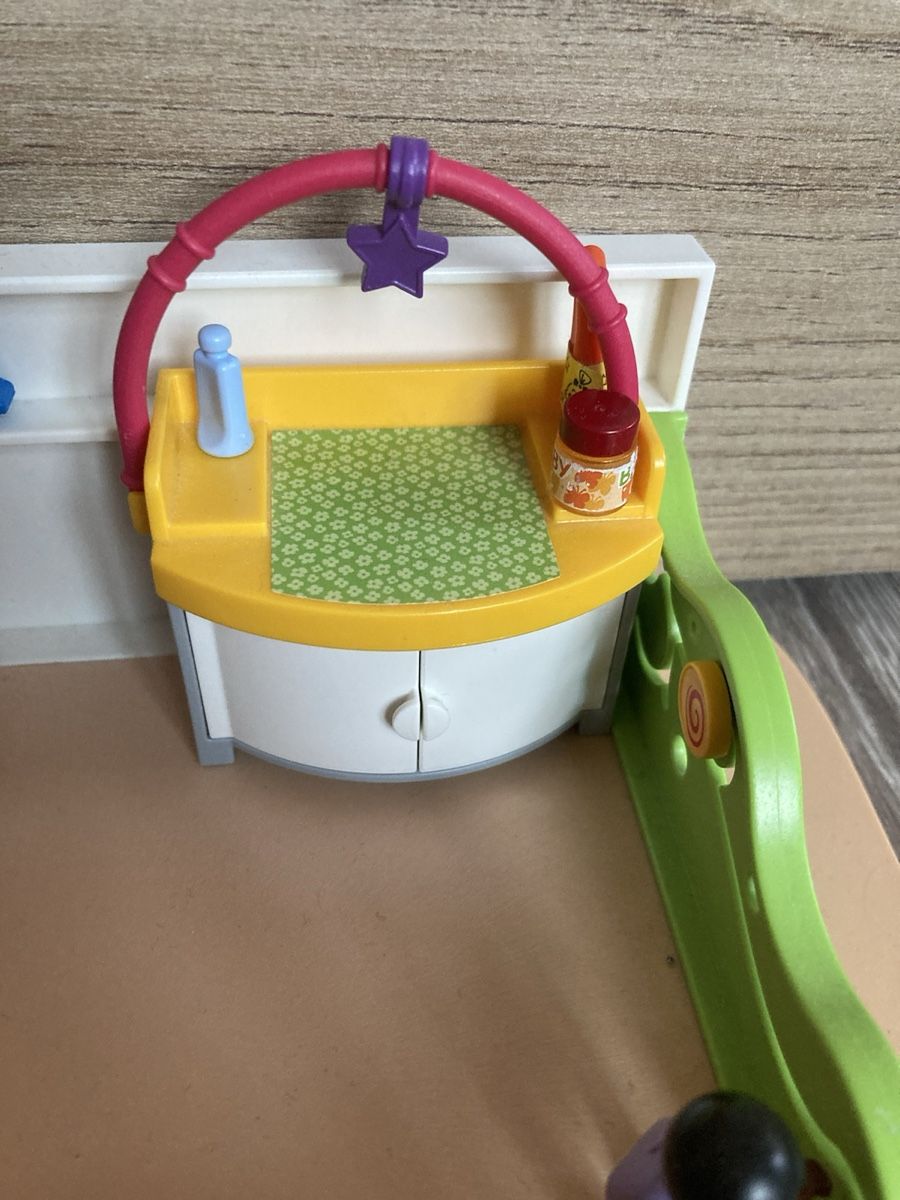 Playmobil Giocattoli: Playmobil Set: Babyzimmer – Usato da Tenniken venduto da Bombadil8 3