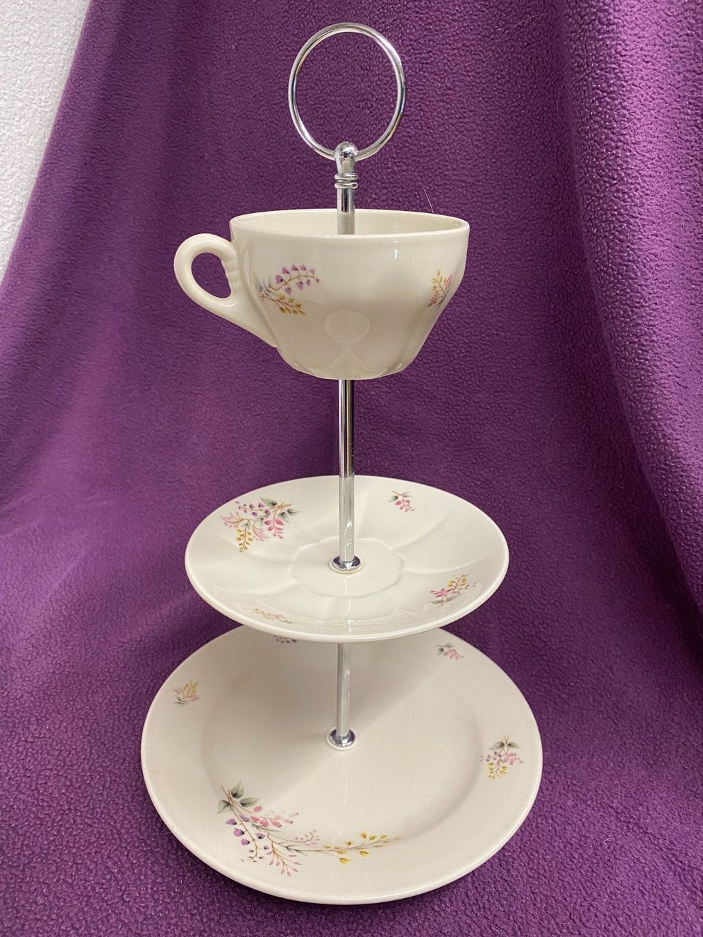 Set di piatti: Tee/Kaffee Service Porzellan Langenthal – Usato da Nidau venduto da Beritundpan