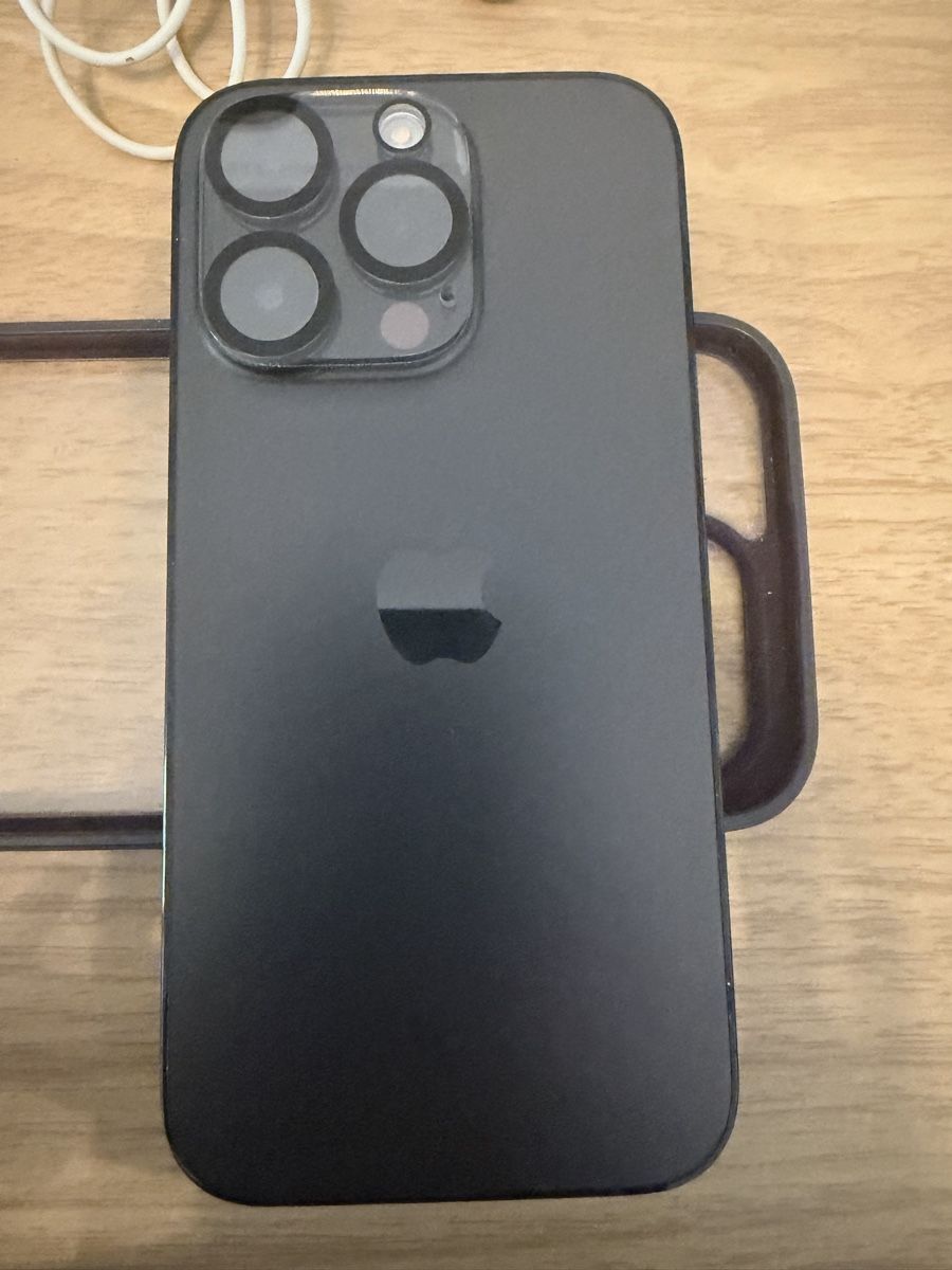 Apple Portables: iPhone 14PRO 128GB – D'occasion à Biel-Bienne par tra_6ggn 3