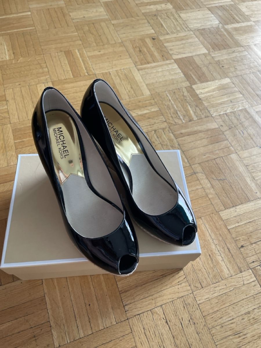 Scarpe da donna: Escarpins Michael Kors vernis 40 – Nuovo (secondo la descrizione) da Lausanne venduto da ali_6gwv