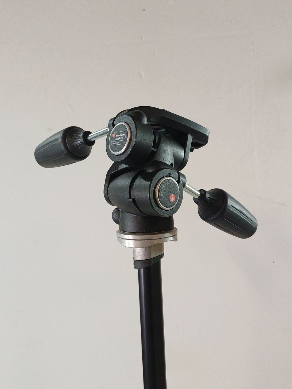 Manfrotto Stative & Stativköpfe: Stativ Manfrotto Pro Aluminium – Gebraucht aus Luzern von IG_Arbeit 1