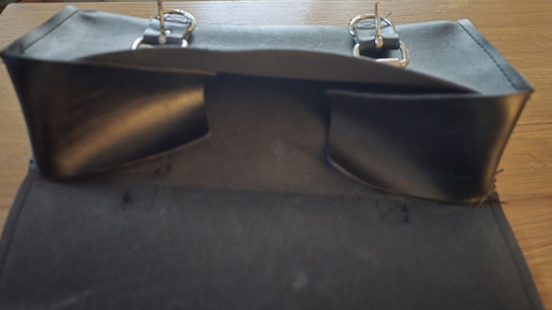 Taschen: Leder‑Lenkertasche mit Adler  – Gebraucht aus Untersiggenthal von JayRoguehand 2