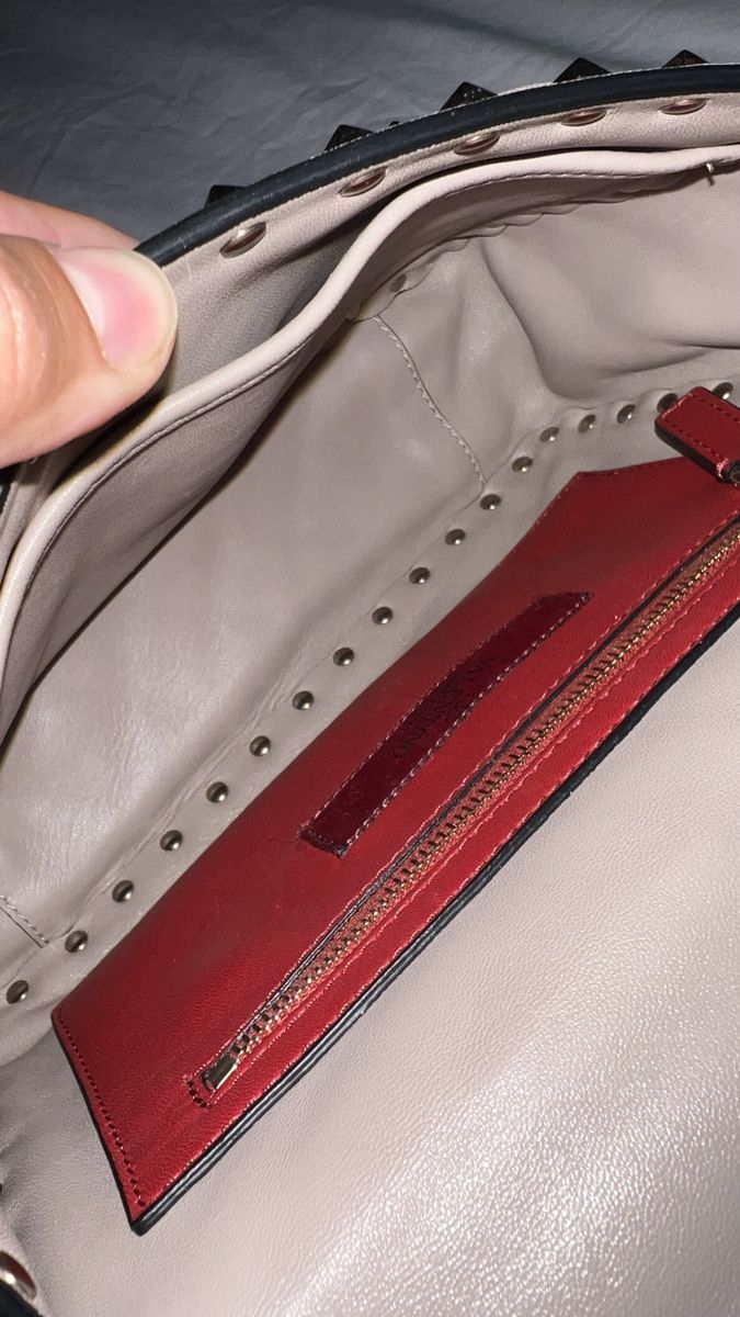 Valentino Borse da donna: Valentino Garavani Medium Nappa Rockstud Spike Bag – Nuovo (secondo la descrizione) da Zürich venduto da Caro911 4