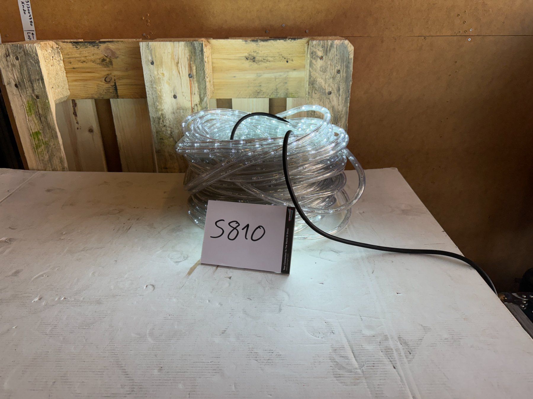 Ghirlande e barre luminose: Led Rubberlight Leuchtschlauch (S810) – Difettoso da Däniken SO venduto da Profog1 2