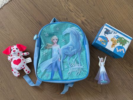 Pack Mädchen, Rucksack, Dominos, Doll u Kuscheltier