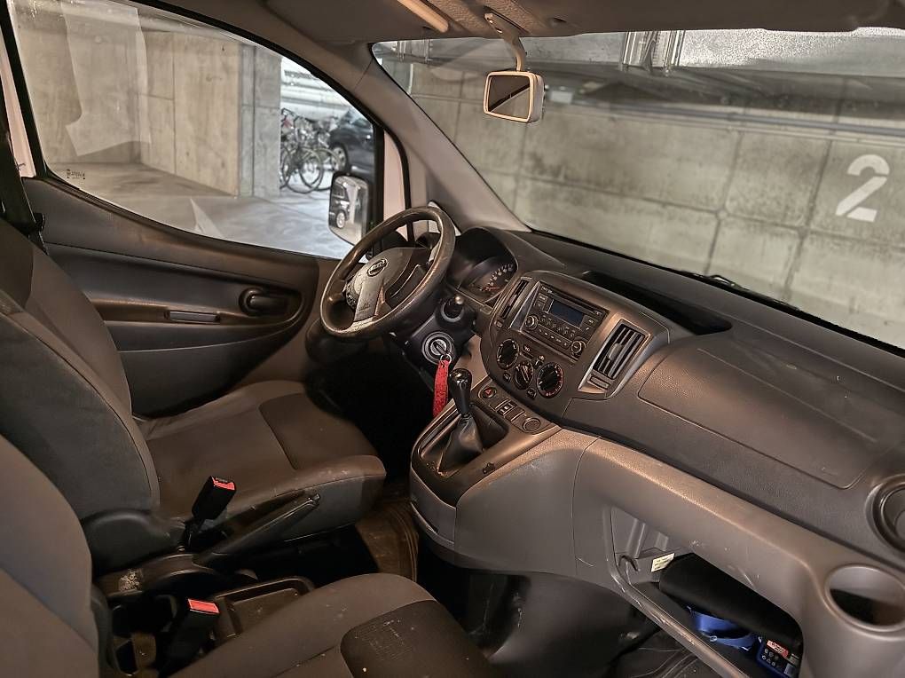 Véhicules utilitaires: Nissan NV200 – D'occasion à Jona par Dlowannuh 2