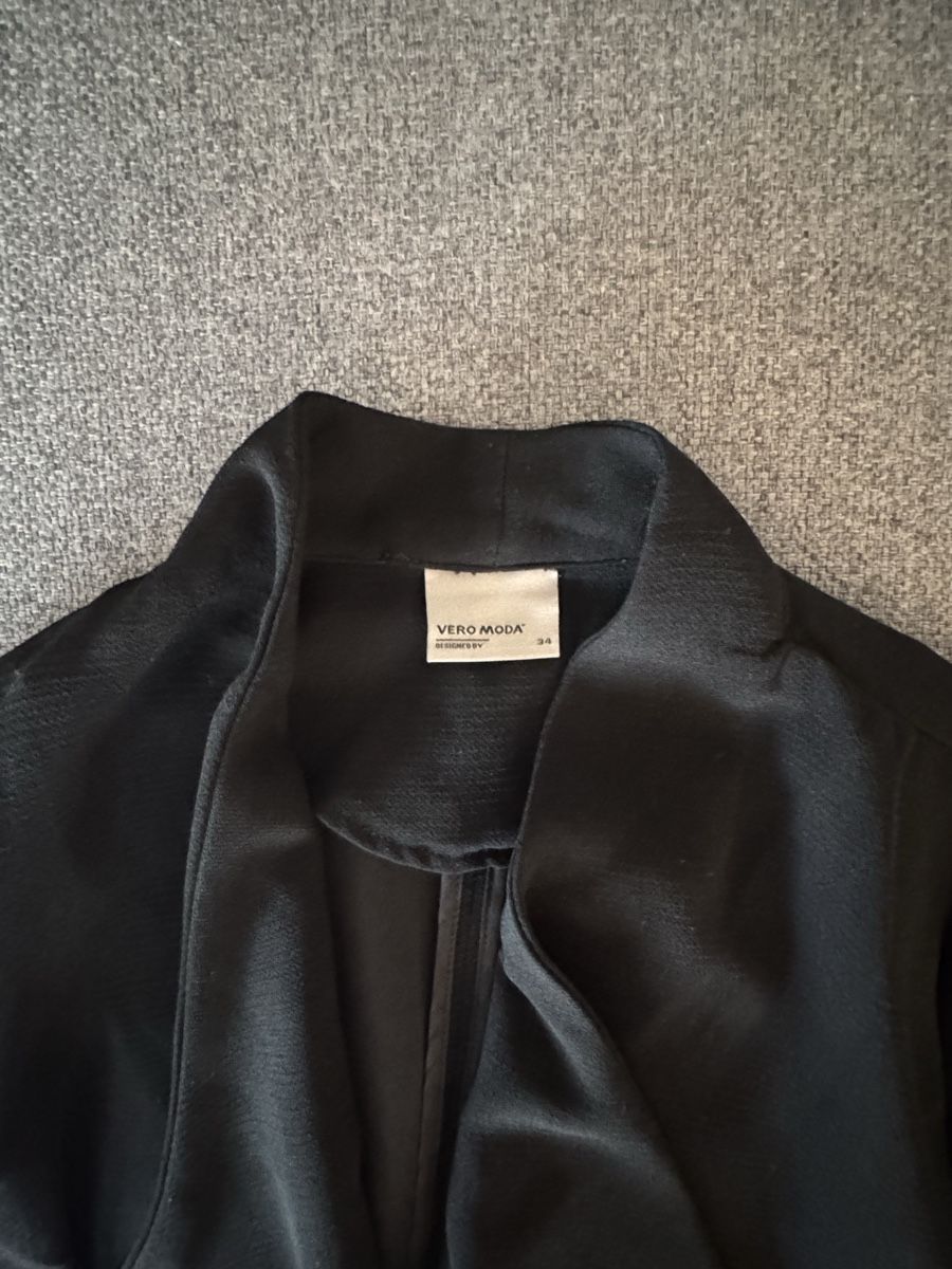 Vero Moda Giacche: Blazer Vero Moda 34 schwarz – Usato da Kloten venduto da now20160 1