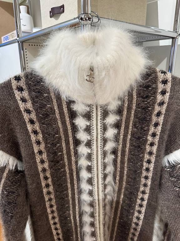 Chanel Giacche: CHANEL CARDIGAN JACKE – Nuovo (secondo la descrizione) da Schwyz venduto da bofb 5