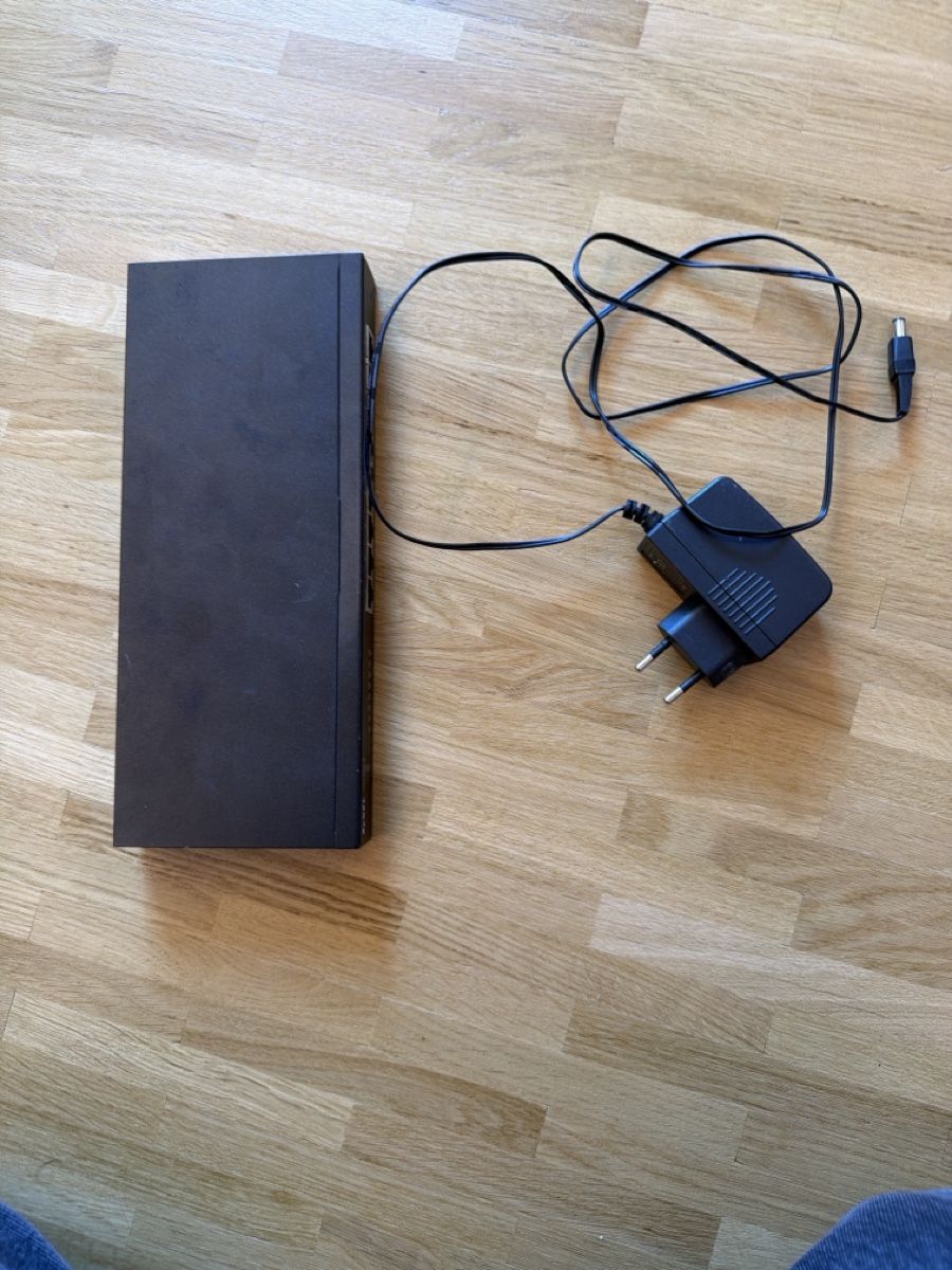Zyxel Hub & Switch: PoE Switch 8Port – Usato da Steffisburg venduto da gia_5gkm 2