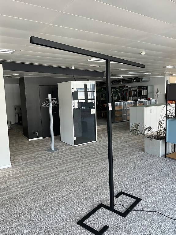 Lampen: Stehlampe für Büro oder Homeoffice – Gebraucht aus Wetzikon ZH von dajevo 3