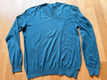 Pullover mit V-Ausschnitt - Grösse M - Benetton