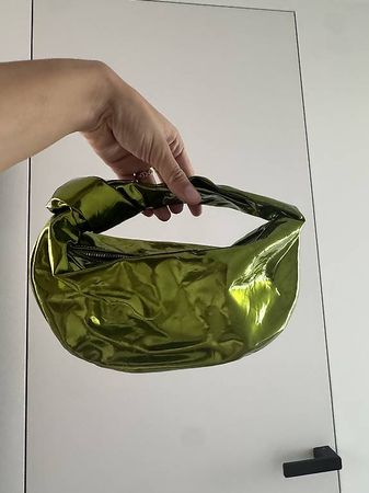 bottega veneta Jodie lackleder NP 2300.- !!!