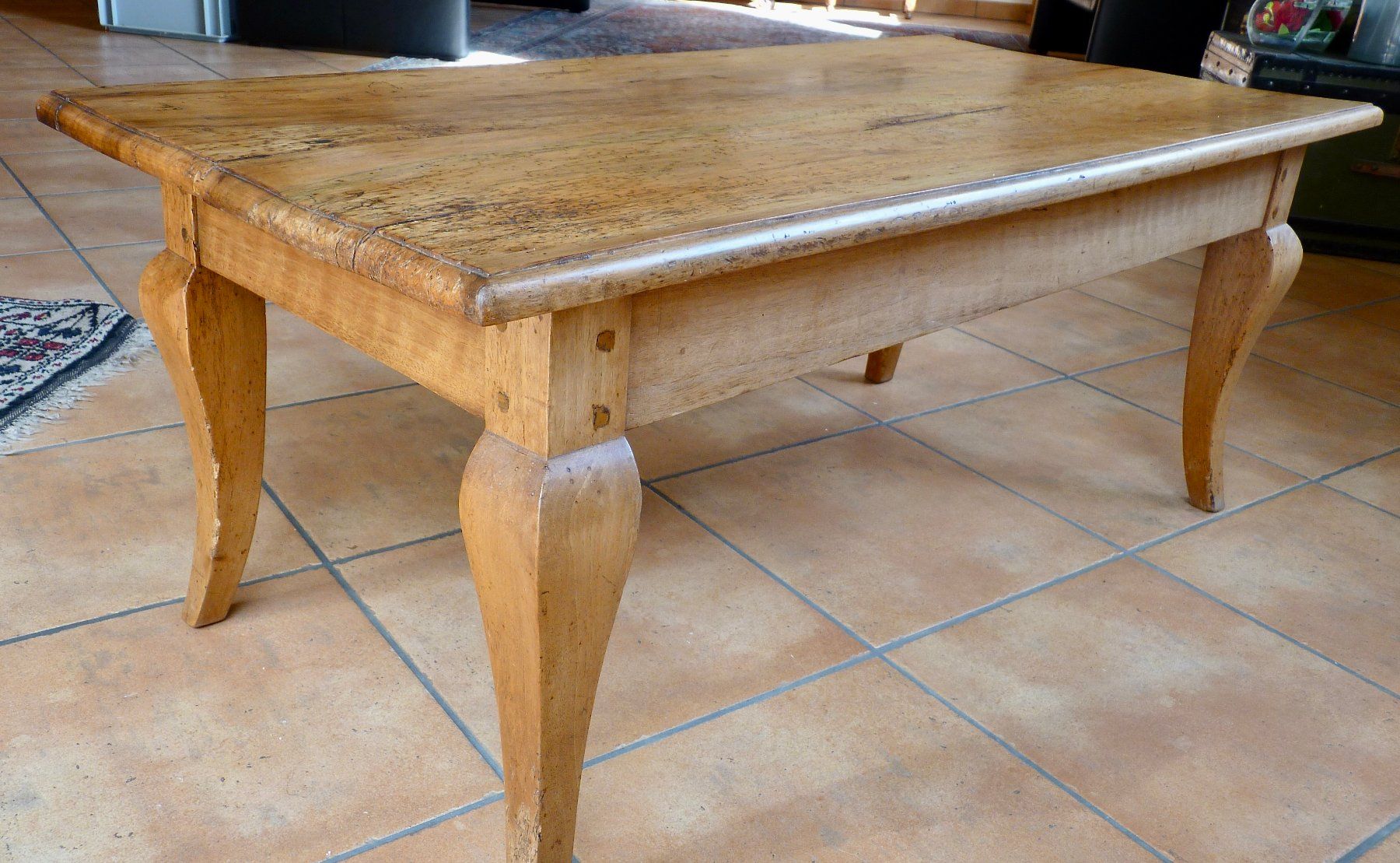 Tische: Table basse ancienne, très sympathique – Gebraucht aus Sorens von raffiot 1