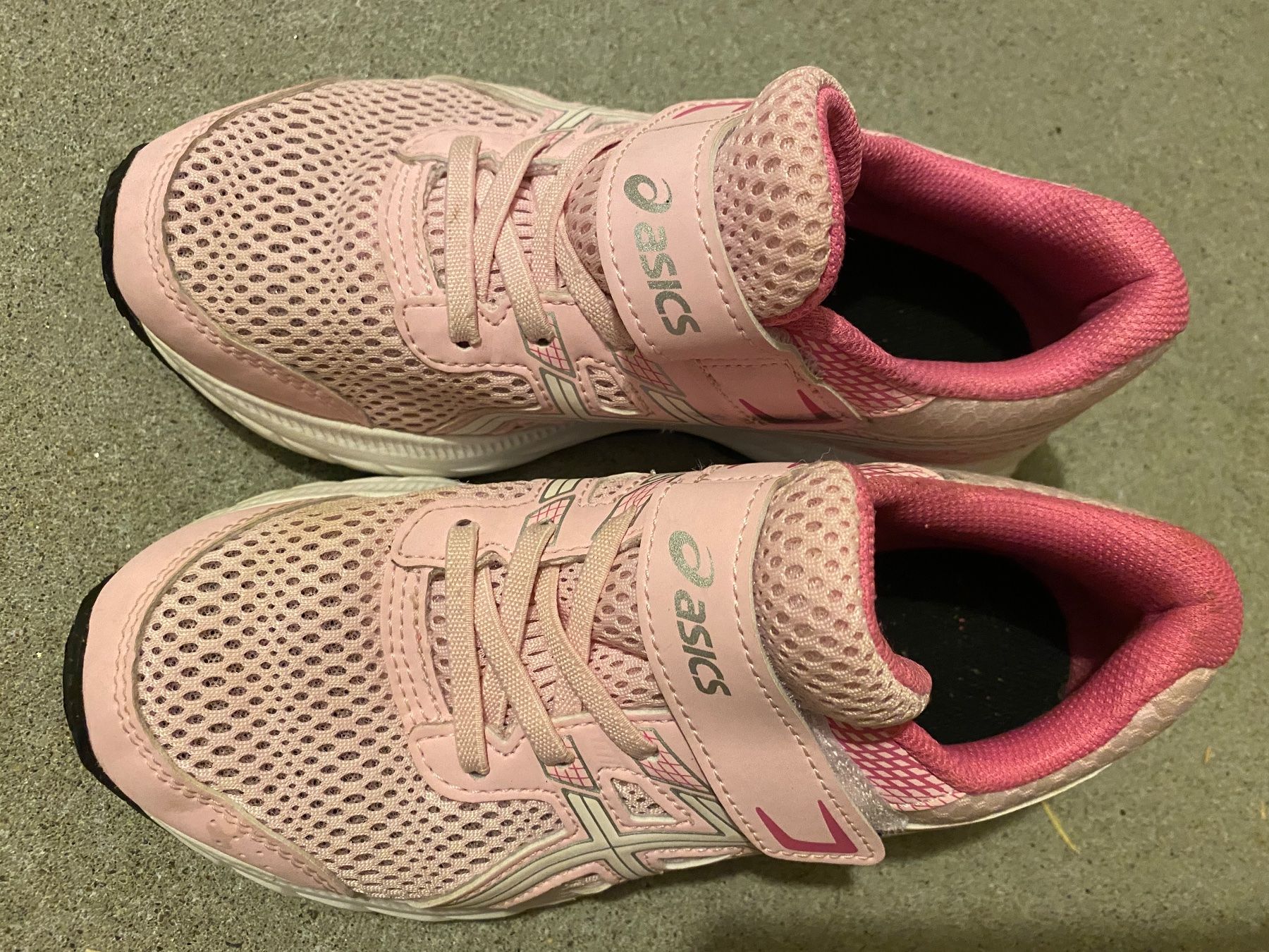 Asics Scarpe per ragazze: Asics Sportschuhe, 33.5 – Usato da Fällanden venduto da Melinazh 2