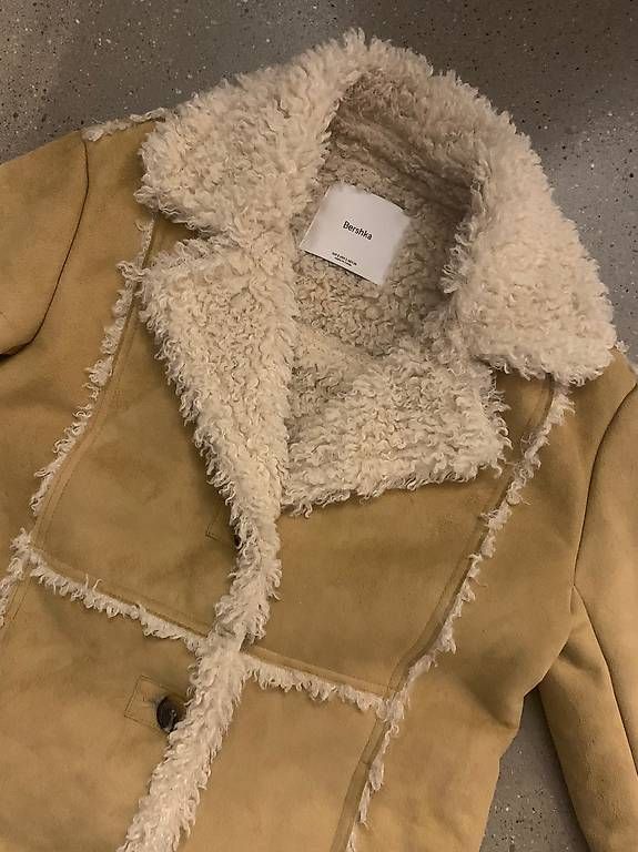 Mäntel: Bershka Mantel Grösse S – Gebraucht aus Dierikon von san_9tc9 1