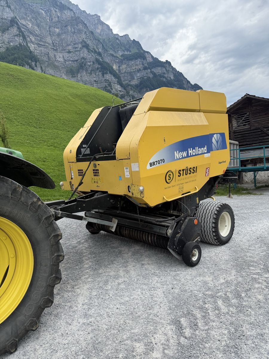 New Holland Tutte le macchine: New Holland Presse BR 7070 – Usato da Riedern venduto da bea_5tf5