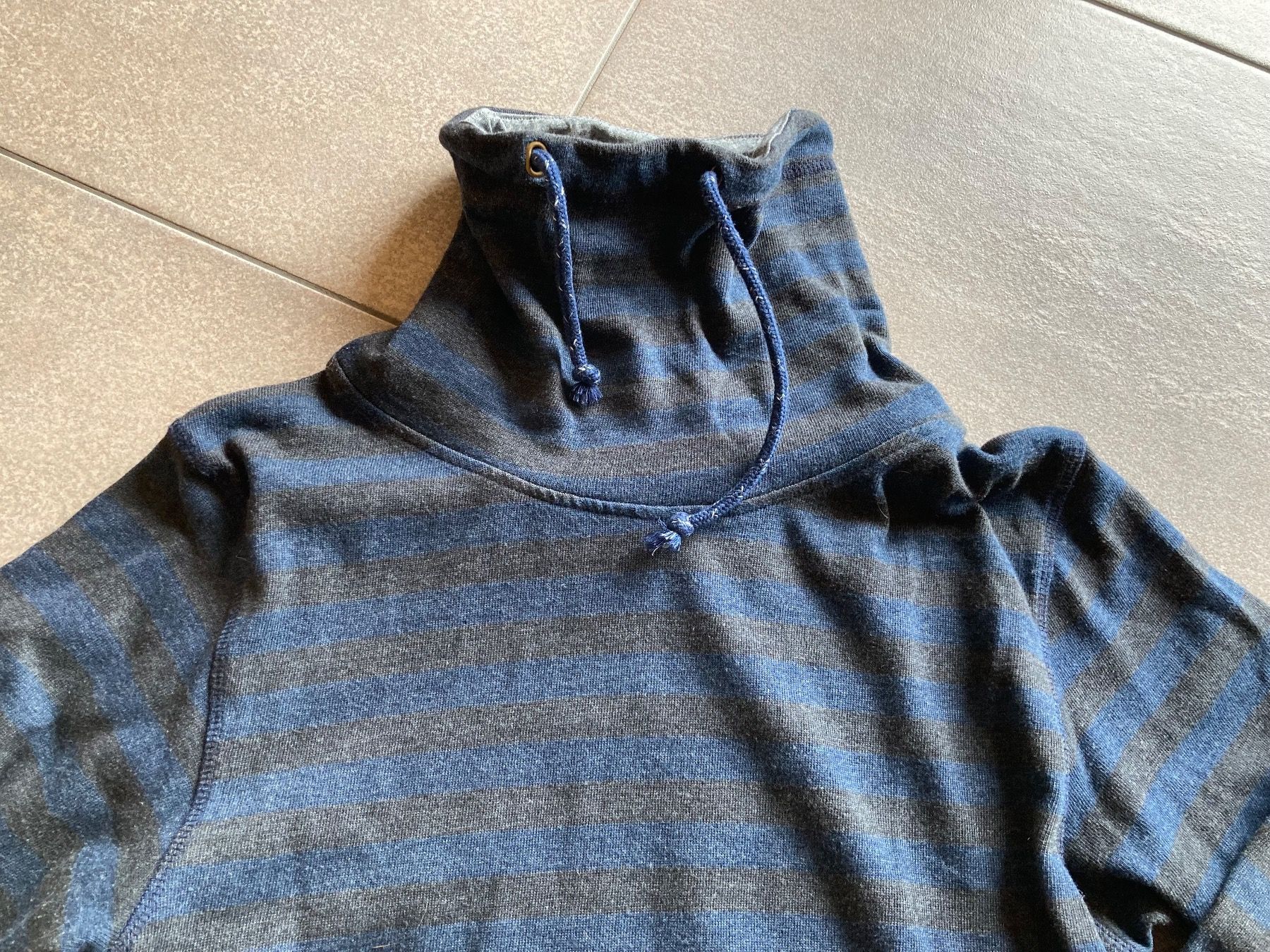 Esprit Pullover & Sweatshirts: Pullover Gr. S; Esprit – Gebraucht aus Mosnang von Kusli09 1