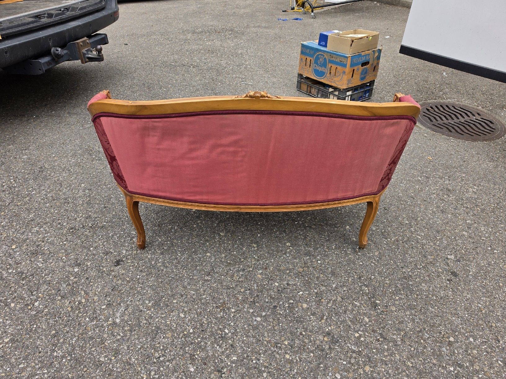 Divani: Restaurationsbedürftiges Sofa, antik, Holzgestell, rot  – Usato da Mettlen venduto da elios0888 2