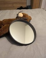 Miroir rond vintage avec cadre en bois foncé  style rétro