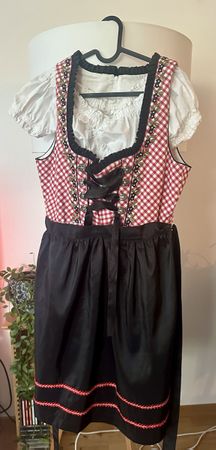 Dirndl, Grösse 42 mit Bluse