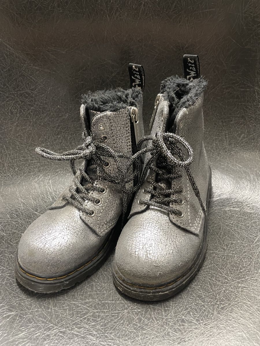 Dr. Martens Scarpe per ragazze: Dr. Martens Kinderschuhe Gr. 28 – Usato da Ennetbaden venduto da Mentos07