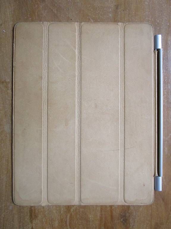 Covers & Borse: Ipad 2 3 4 Smart Cover Hülle lederfarben braun – Usato da Giubiasco venduto da Dmuelli