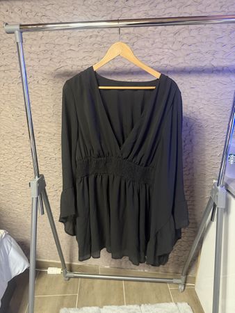 Robe femme noir manches longues 