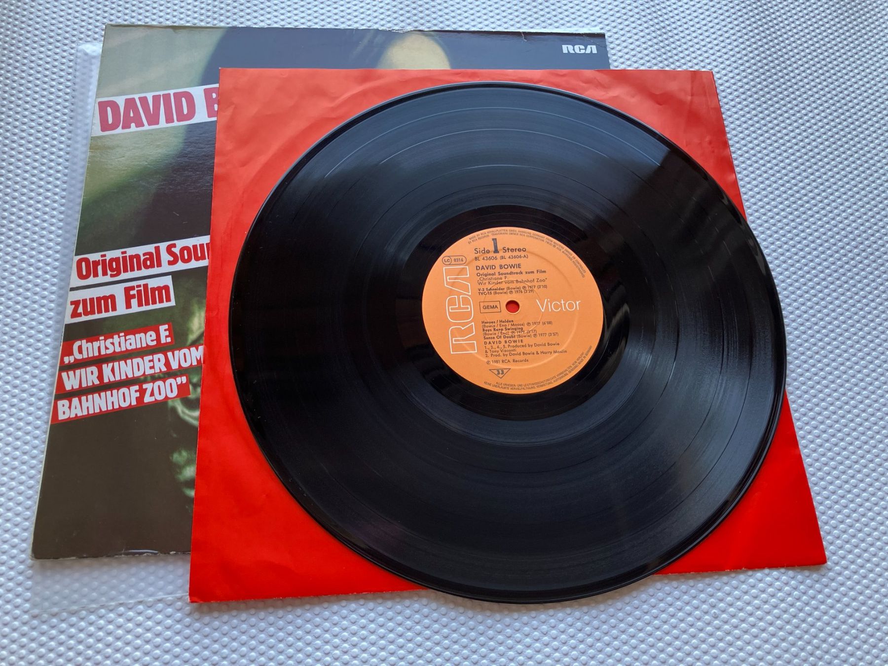 Dischi in vinile: David Bowie – Usato da Aarwangen venduto da Jukebox3 6