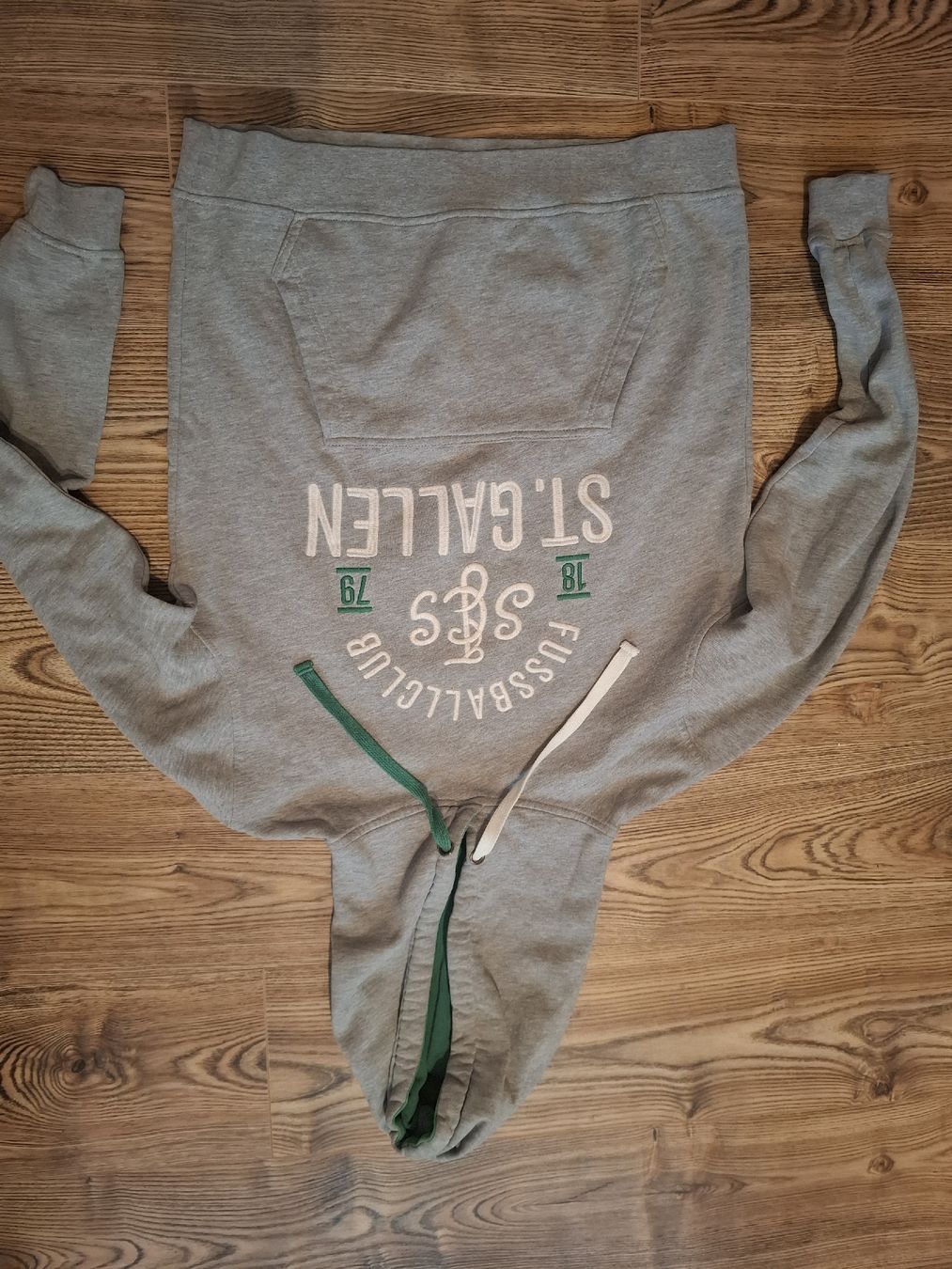FCSG Pullover & Sweatshirts: FCSG Pullover  – Gebraucht aus Dietschwil von fab_n9xs