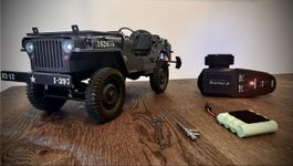RC Militär-Jeep Maßstab 1:12 – Neuwertig