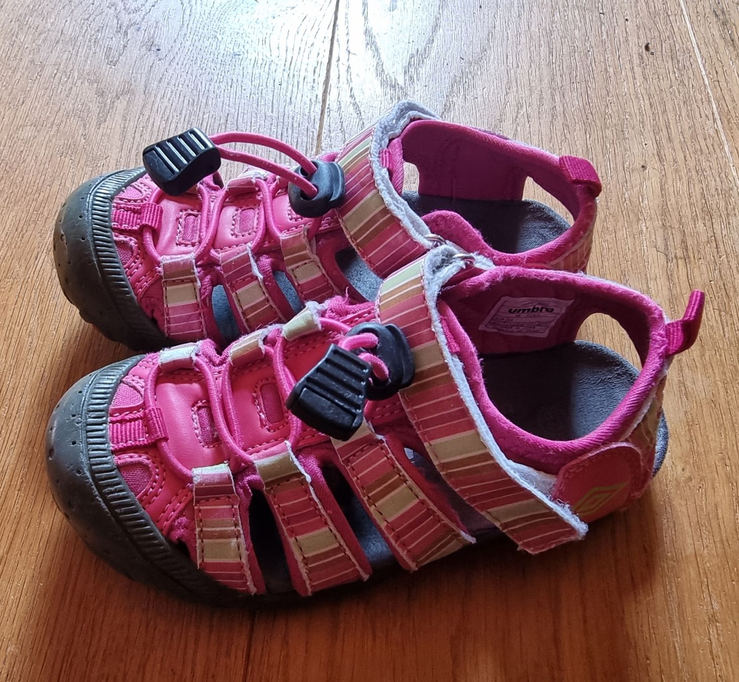 Schuhe für Mädchen: Sandale pink Grösse 28 gebraucht – Gebraucht aus Rifferswil von sandra0010