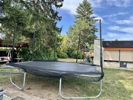 Trampoline rectangular with safety net outdoor use