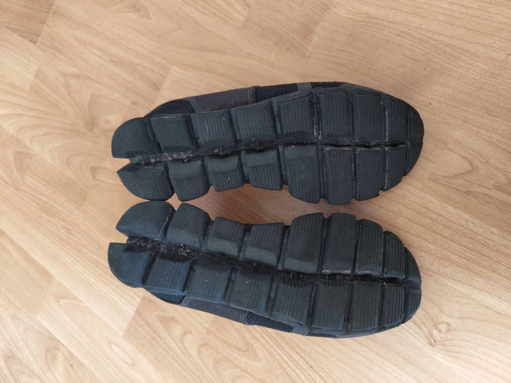 On Herrenschuhe: On Cloud shoes WATERPROOF, 40 – Gebraucht aus Biasca von val_camo93 2