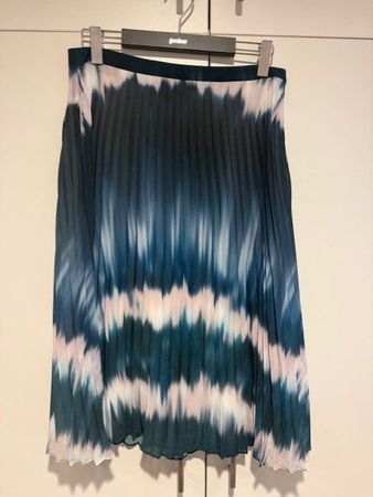 Rock / Jupe Batik Muster 💙💙💙