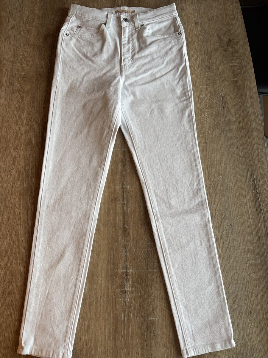 Levi's Jeans: Jeans Levi’s blanc taille S – Nuovo (secondo la descrizione) da Dully venduto da CELINE.D11