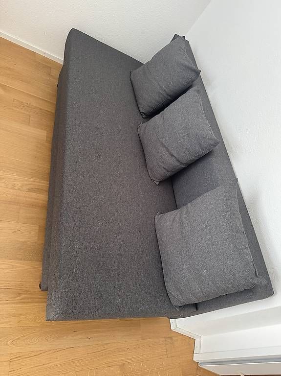 Sofas: Modernes Schlafsofa / Gästebett in Grau – Gebraucht aus Thörishaus von Limunimati