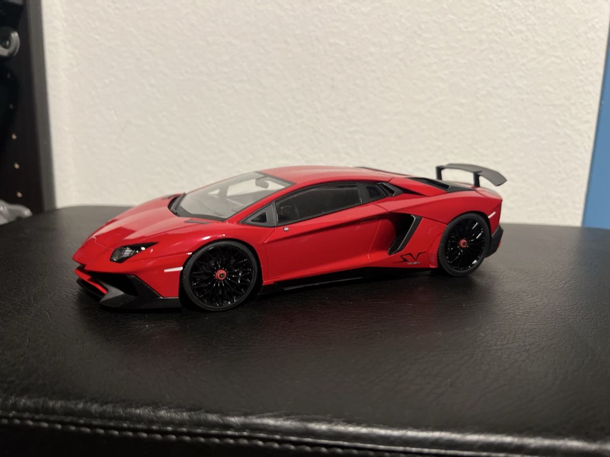 Lamborghini Modellini d'auto: Lamborghini Aventador SVJ – Difettoso da Mägenwil venduto da ele_cd7w 1