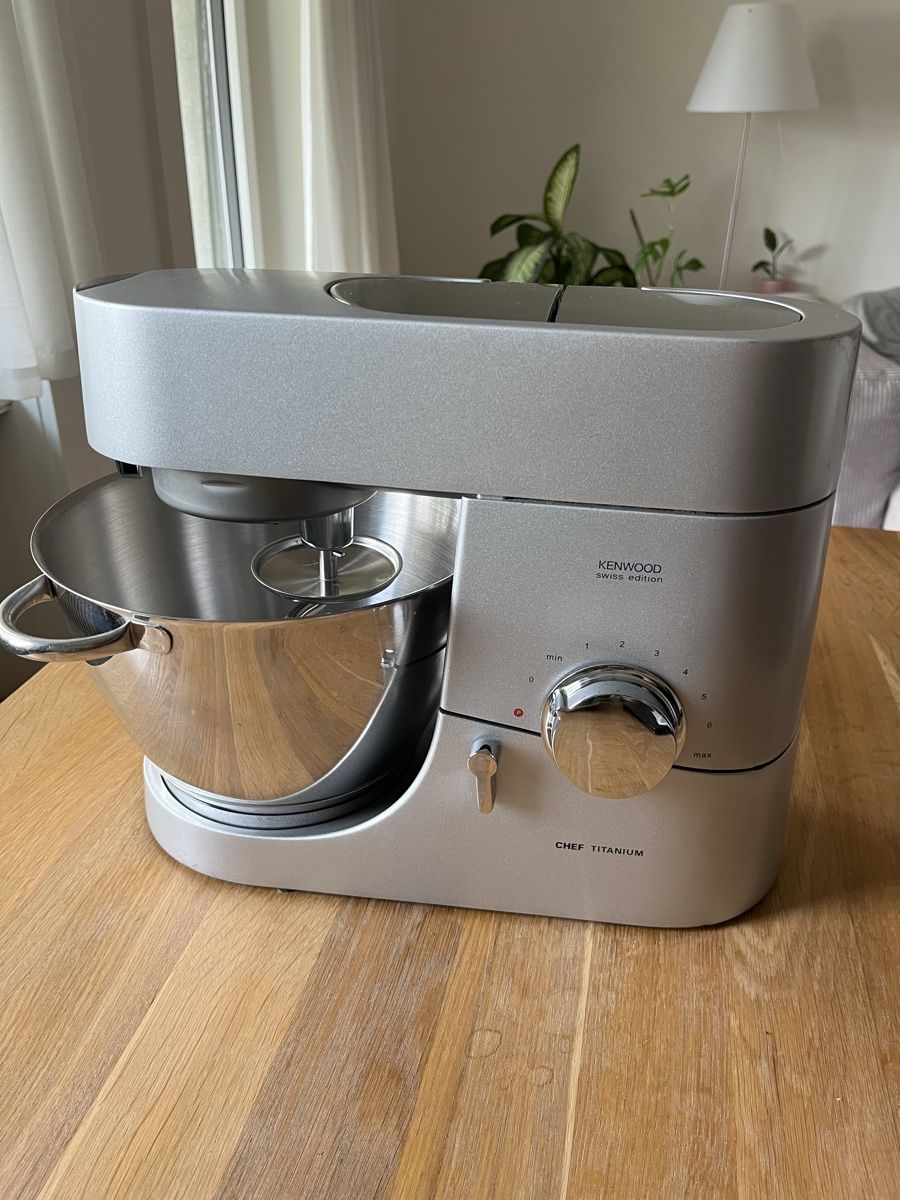 Kenwood Appareils de cuisine: Kenwood Chef Titanium  – D'occasion à Solothurn par terje88