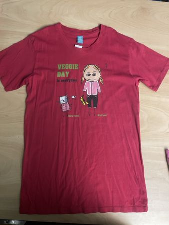 Spreadshirt T-Shirt, Gr. 146/152, "Veggie Day" Motiv Neu
