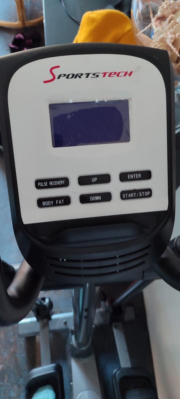 Vélos d'appartement: Sportstech CX625 Crosstrainer – D'occasion à Quartino par alv_wr7d 3