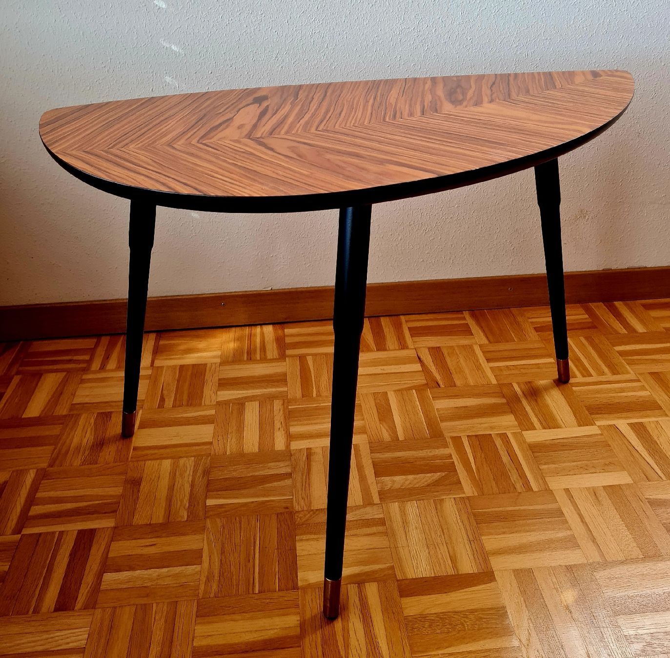 Tables: Beistelltisch - Couchtisch  – D'occasion à Maur par Tashi010 2