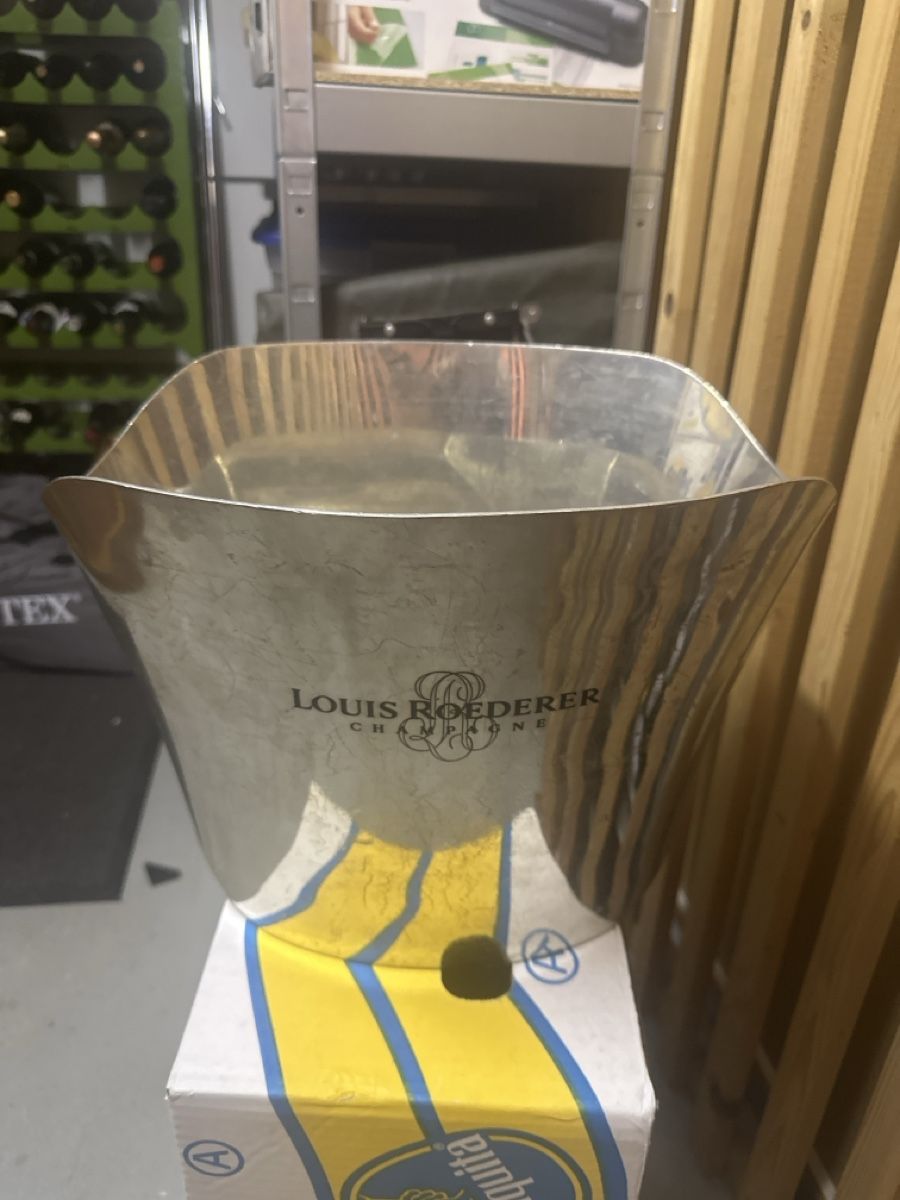 Louis Roederer Sonstiges: Champagnerkühler Louis Roederer versilbert – Gebraucht aus Uster von evoluzzer