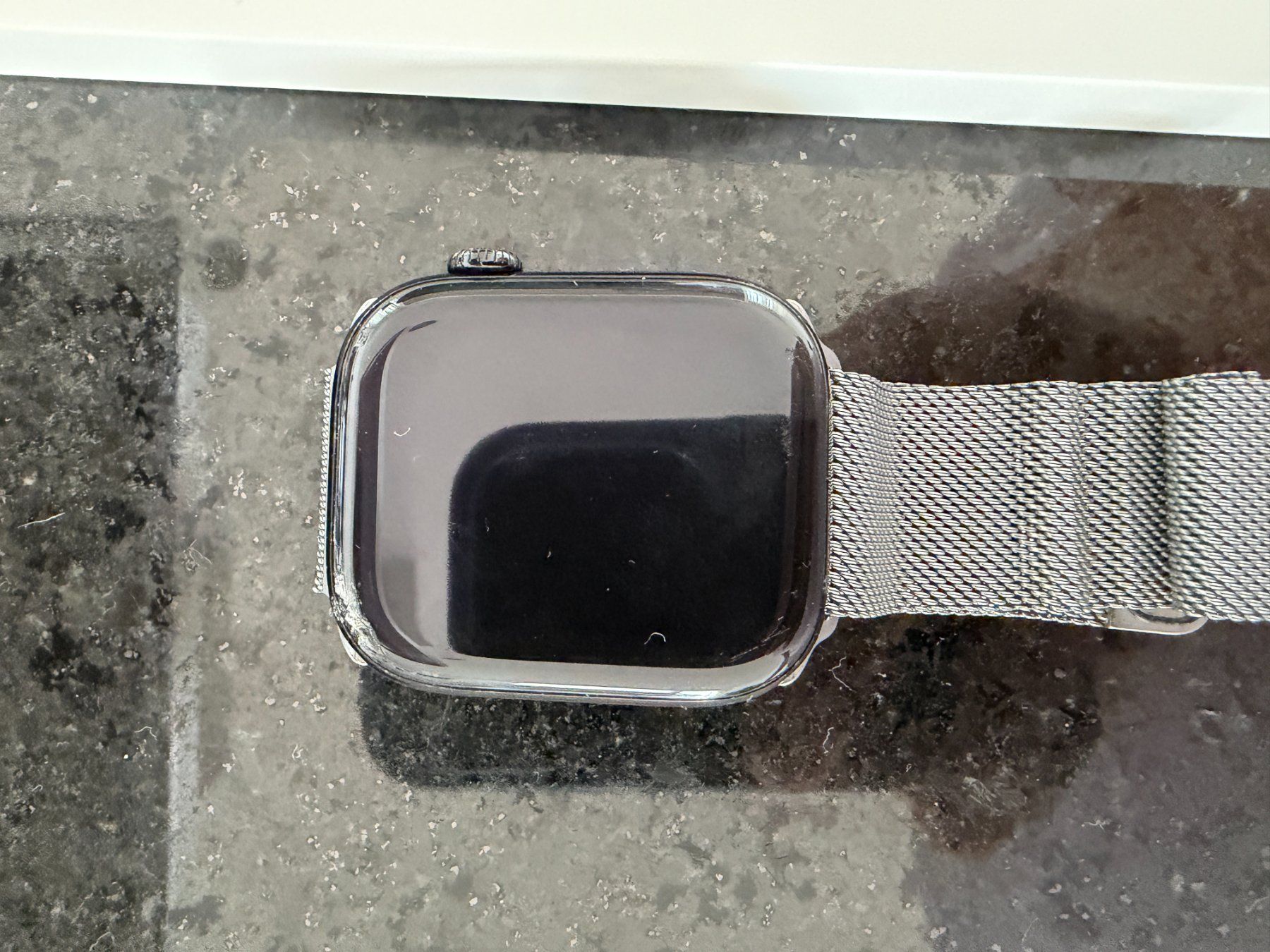 Apple Smartwatch: Apple Watch 10 mit Metallband – Usato da Lachen SZ venduto da cacatuda 1
