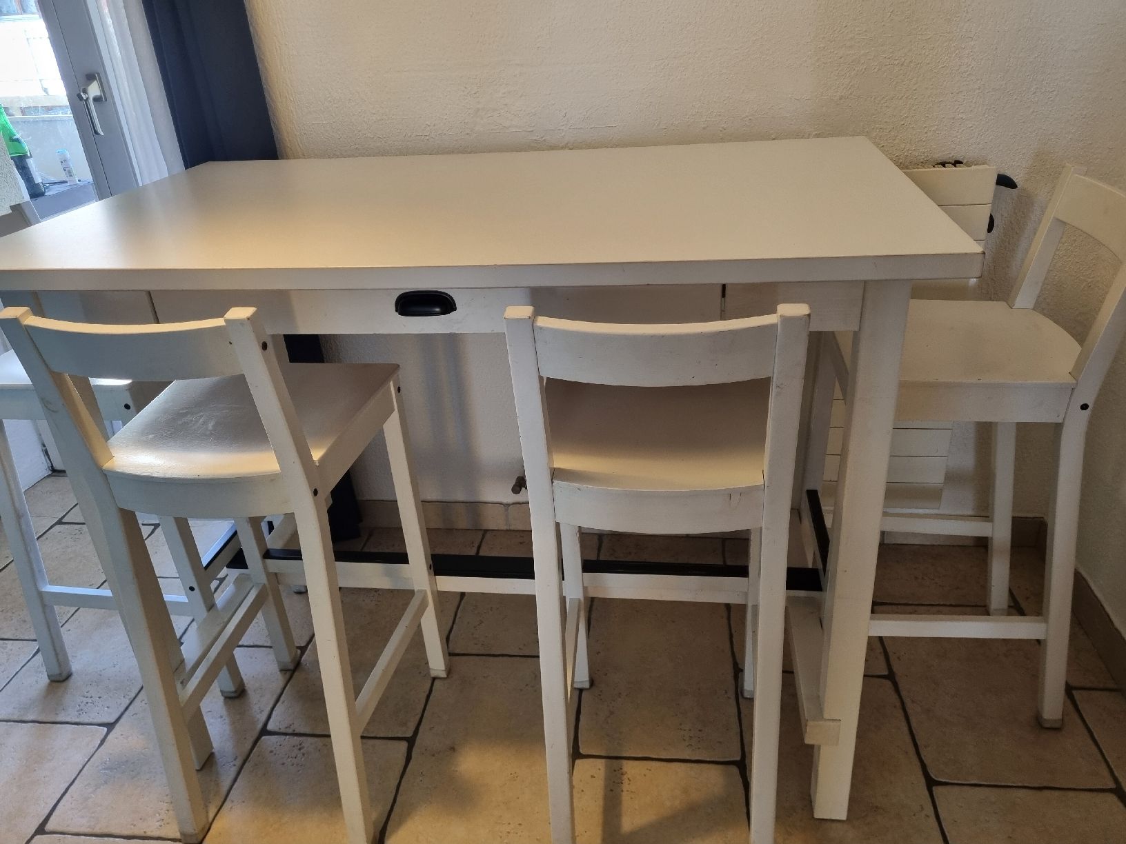 Ikea Set de table et chaises: Table a manger avec 4 chaises – D'occasion à Rennaz par mar_9c85