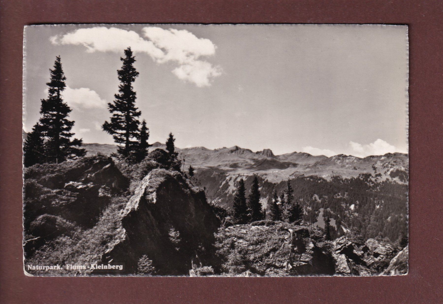 Cartoline postali: FLUMS-Kleinberg - Naturpark – Usato da Pully venduto da nicecards