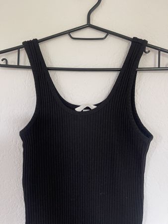 H&M Ribbed Black Tank Top - Summer Essential, Size Small