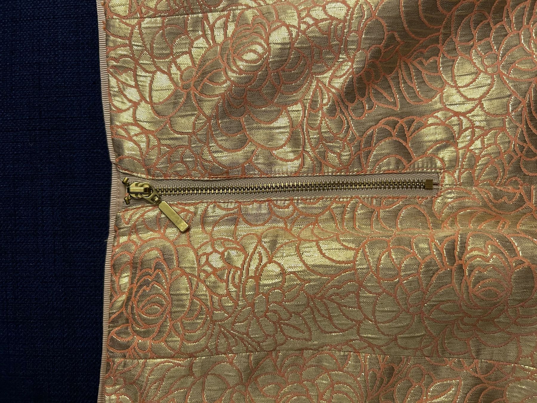 Gonne: Golden mini skirt – Nuovo (secondo la descrizione) da Biel/Bienne venduto da zit_v5yc 5
