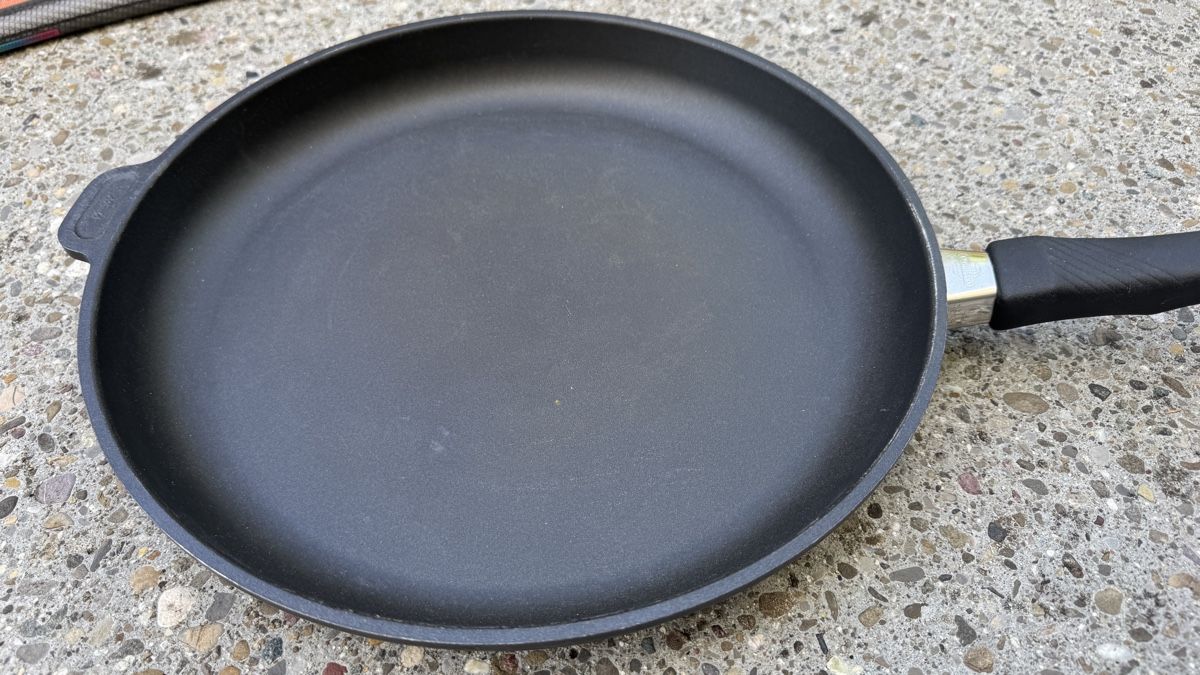 Padelle: Grosse Bratpfanne, Durchmesser 32cm – Usato da Seewis Dorf venduto da alex.huesler 1